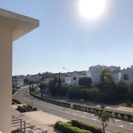 Sunny Holiday By Konnos Paralimni Exterior foto